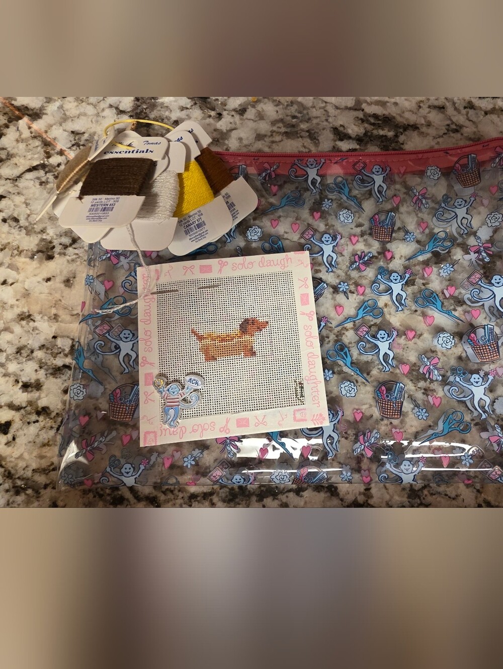 Weenie Dog Canvas With Roller Rabbit Accessories